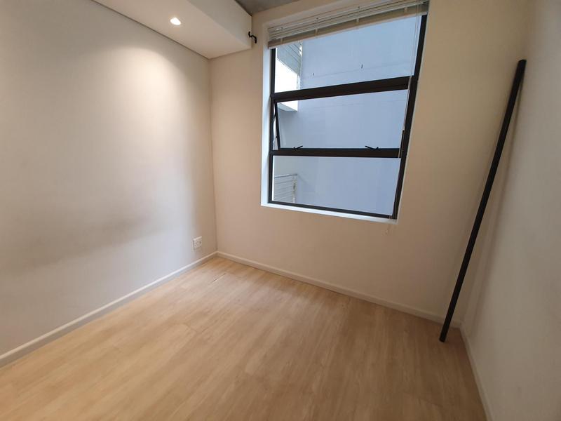 1 Bedroom Property for Sale in Woodstock Western Cape
